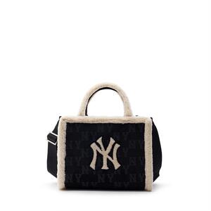 MLB KOREA Diamond Monogram Jacquard Tote Bag New York Yankees